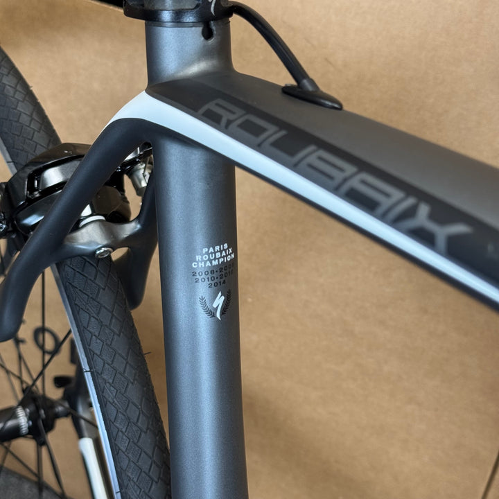 Used Specialized Roubaix SL4, 11-speed Shimano 105, Carbon Road Bike-2015, 61cm