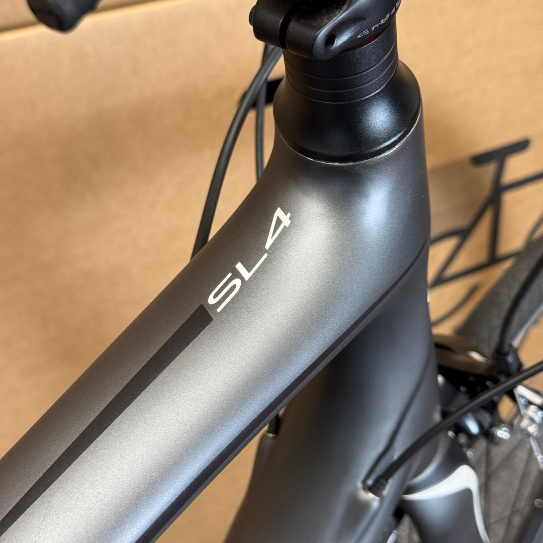 Used Specialized Roubaix SL4, 11-speed Shimano 105, Carbon Road Bike-2015, 61cm