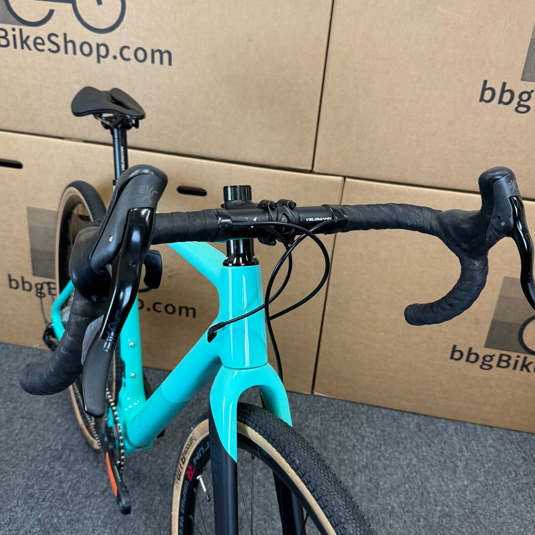 Demo Bianchi Impulso Pro, 13 Speed Campagnolo Ekar, Carbon Gravel Bike-2023, 52cm