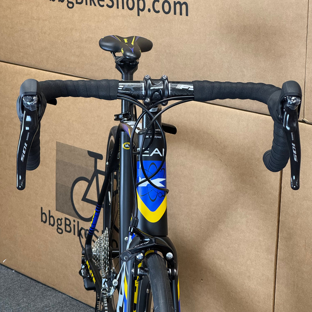Used KHS Flite Team, 11-speed Shimano 105, Carbon Road Bike-2021, ML 56cm