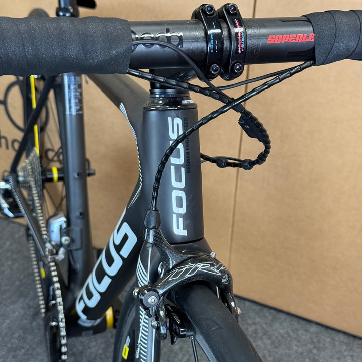 Used Focus Izalco Max, 13lbs Climbing Carbon Road Bike, Dura-Ace Di2, 2017, 54cm