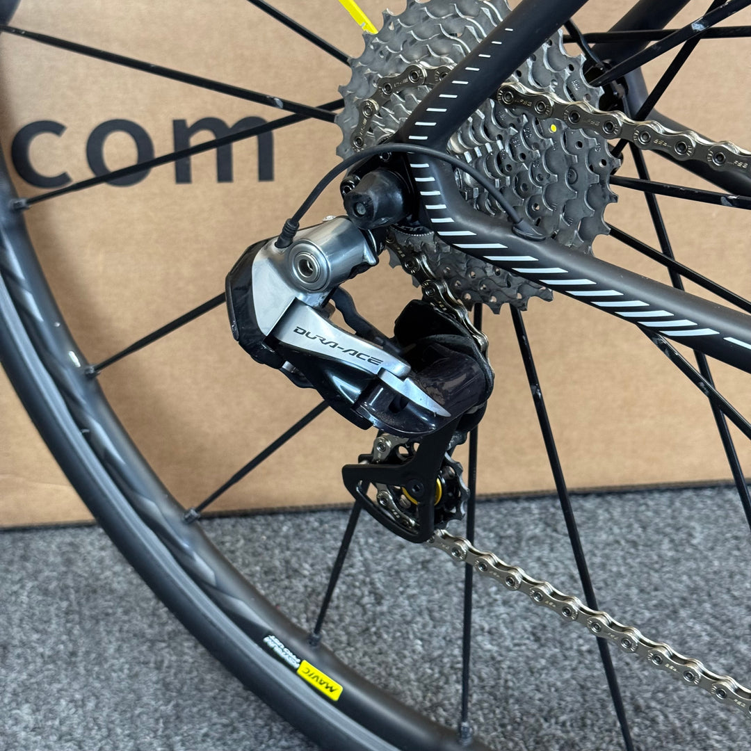 Used Focus Izalco Max, 13lbs Climbing Carbon Road Bike, Dura-Ace Di2, 2017, 54cm