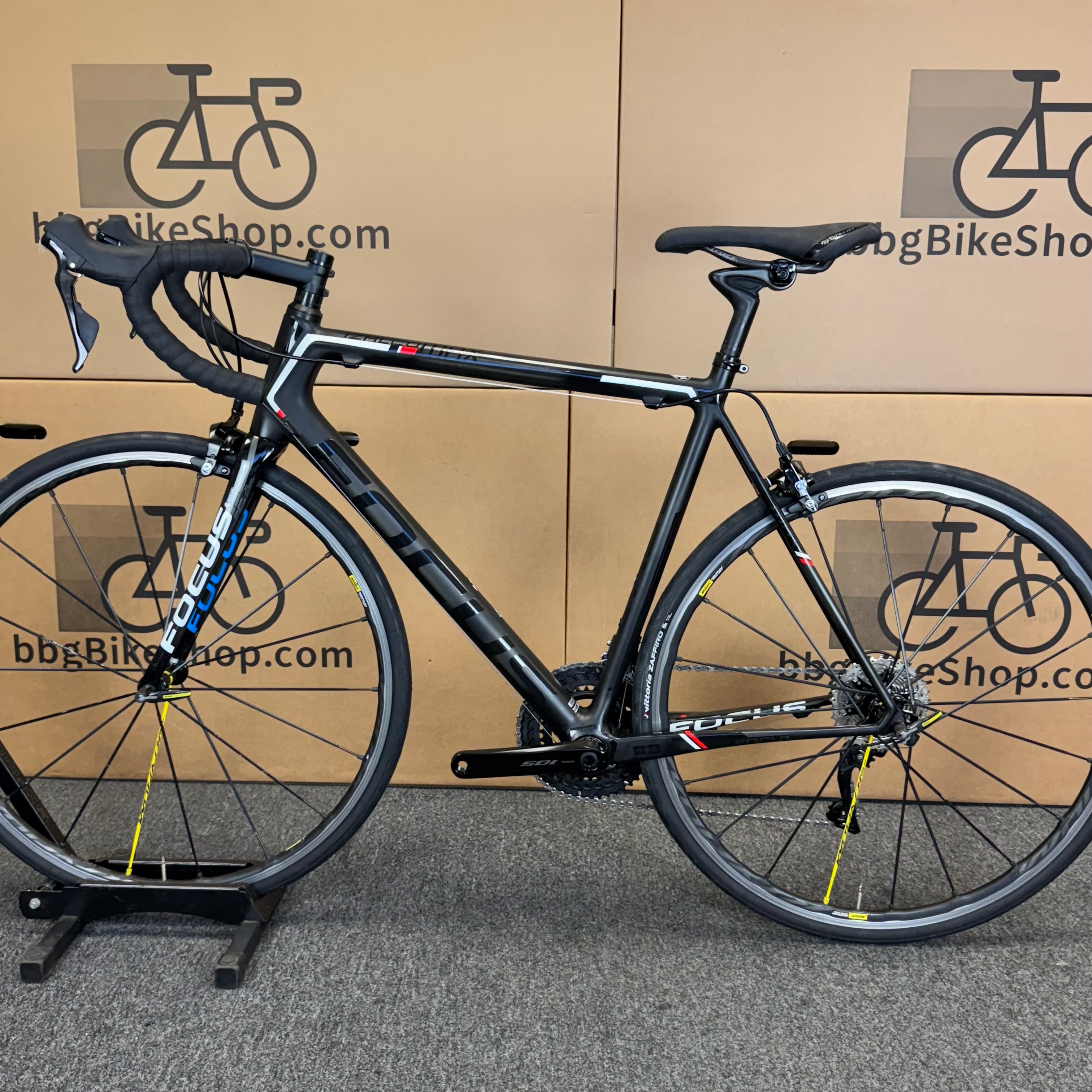 Used Focus Izalco Max, 11-speed Shimano 105, Carbon Fiber Road