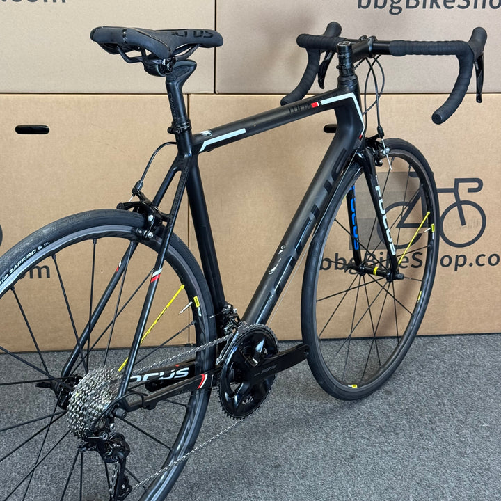 Used Focus Izalco Max, 11-speed Shimano 105, Carbon Fiber Road Bike-2015, 56cm