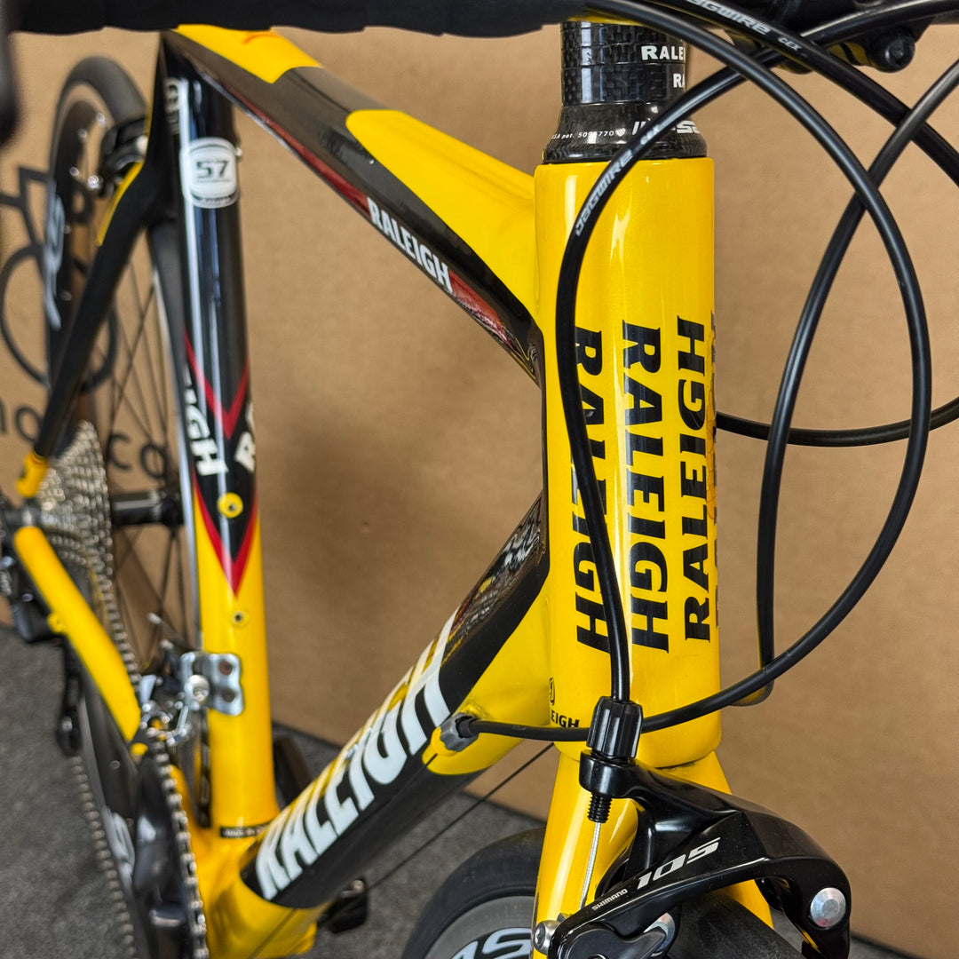 Used Raleigh Team, 11-speed Shimano 105, Carbon Fiber Road Bike-2009, 57cm