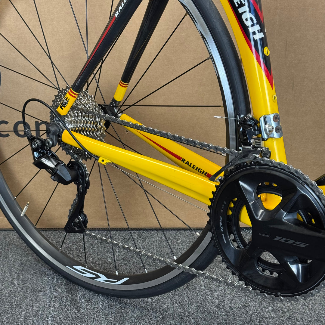Used Raleigh Team, 11-speed Shimano 105, Carbon Fiber Road Bike-2009, 57cm