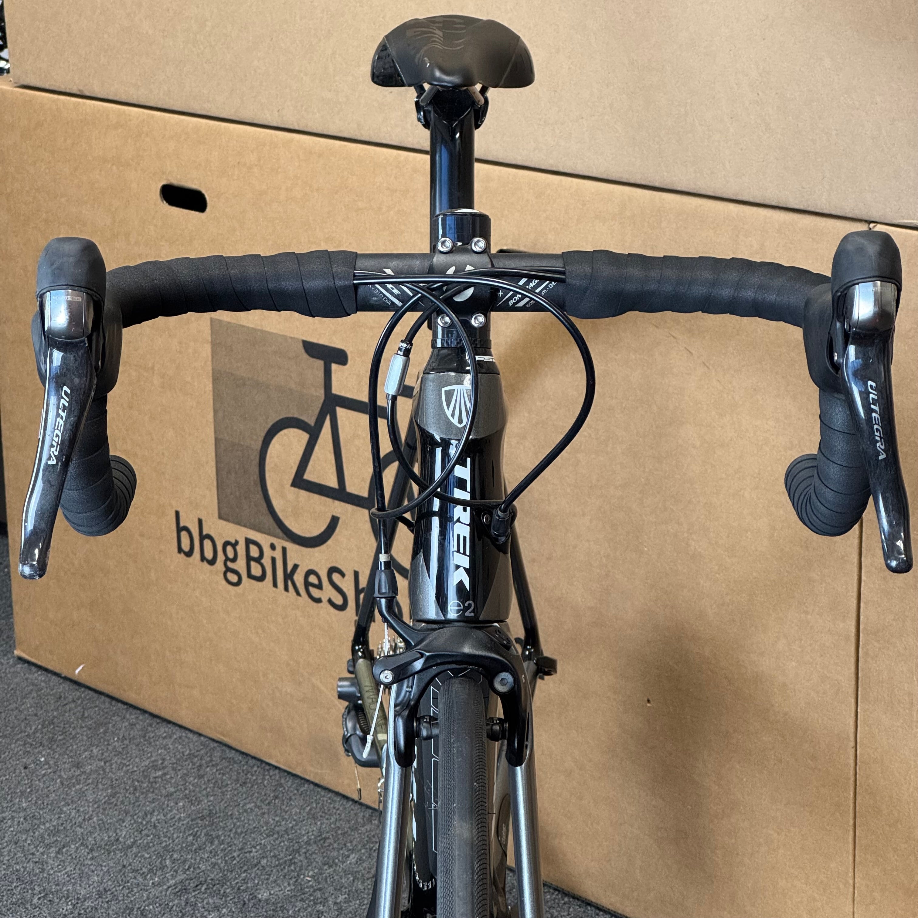 Used Trek Madone 5.2, Shimano Ultegra, Carbon Fiber Road Bike-2013