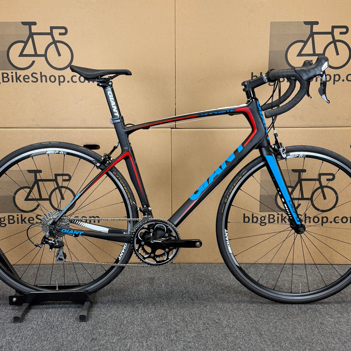Used Giant Defy, Carbon Fiber Road Bike-2014, Medium / Large 56cm