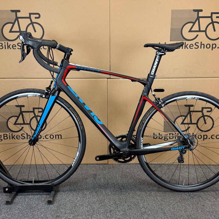 Used Giant Defy, Carbon Fiber Road Bike-2014, Medium / Large 56cm