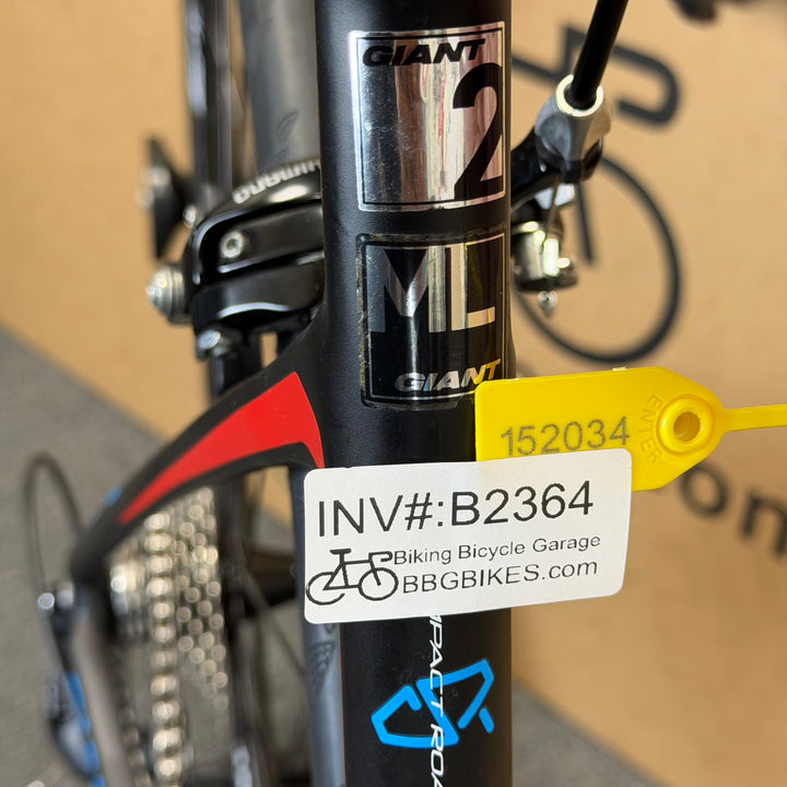 Used Giant Defy, Carbon Fiber Road Bike-2014, Medium / Large 56cm