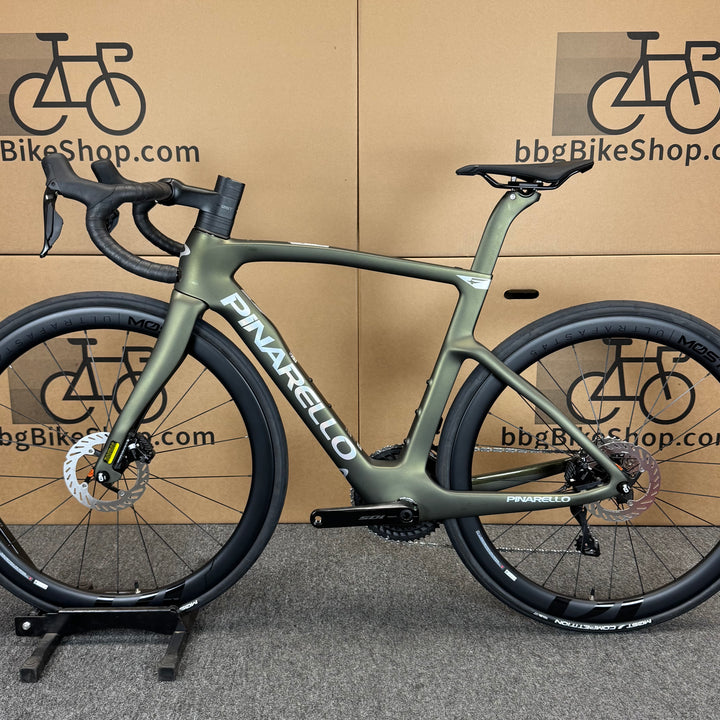 Demo Pinarello F5, 12-speed Shimano 105 Di2, Carbon Race Road Bike, 51.5 (54cm)
