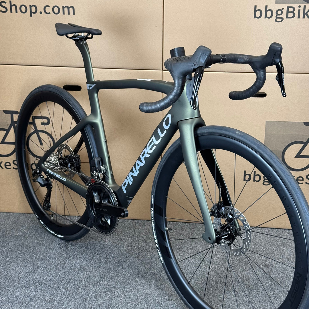 Demo Pinarello F5, 12-speed Shimano 105 Di2, Carbon Race Road Bike, 51.5 (54cm)