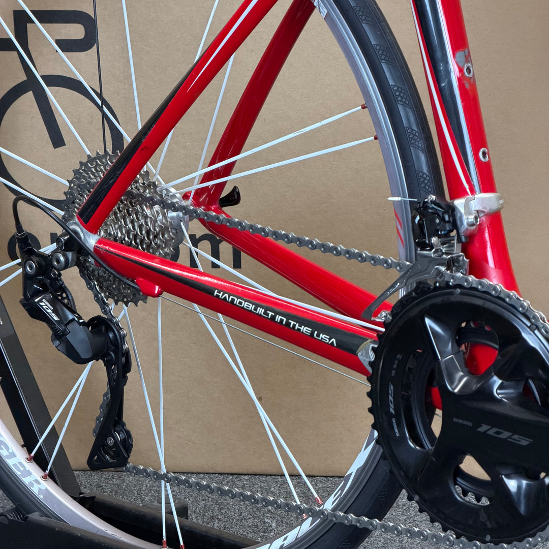 Used Trek Madone 6.5, 11-speed Shimano 105, Carbon Fiber Road Bike-2010, 52cm