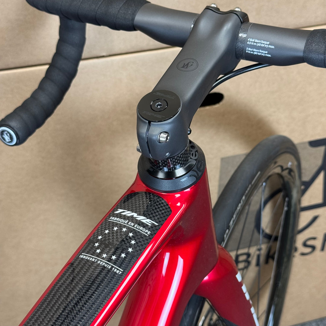 Demo TIME Alpe d’Huez Disc, Campagnolo Super Record WRL, Climbing Road Bike, S