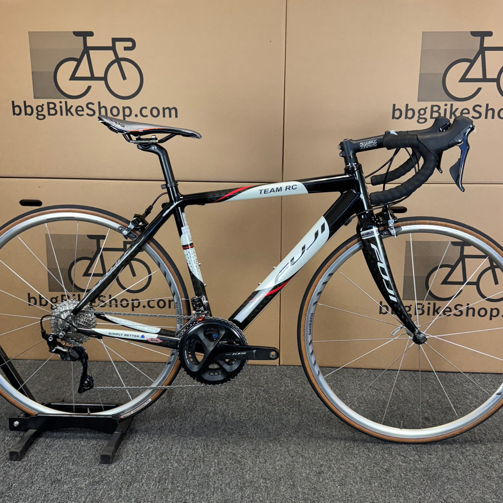 Used Fuji Team RC, 11-speed Shimano 105, Carbon. Fiber Road Bike