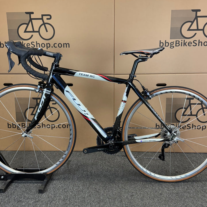 Used Fuji Team RC, 11-speed Shimano 105, Carbon. Fiber Road Bike-2006, 52cm