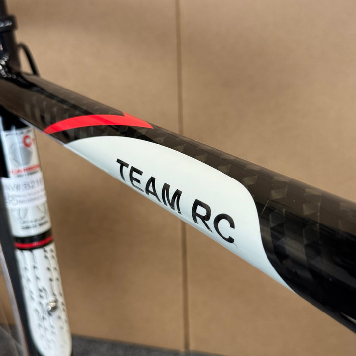Used Fuji Team RC, 11-speed Shimano 105, Carbon. Fiber Road Bike-2006, 52cm