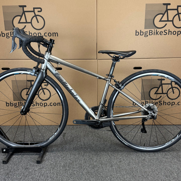 48cm Van Nicholas Titanium Road Bike, Shimano Ultegra Di2 11-speed, Carbon Fork