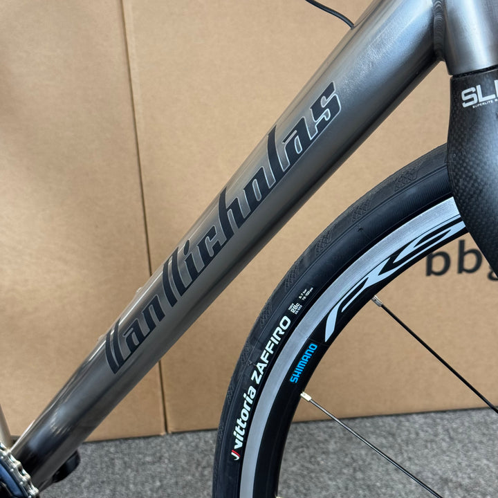54cm Van Nicholas Titanium Road Bike, Shimano Ultegra Di2 11-speed, Carbon Fork