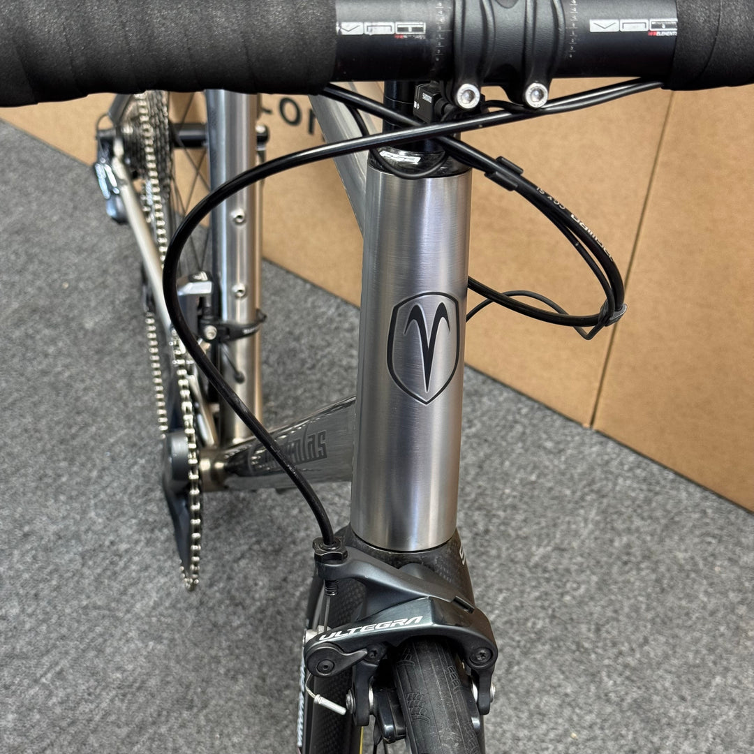 56cm Van Nicholas Titanium Road Bike, Shimano Ultegra Di2 11-speed, Carbon Fork