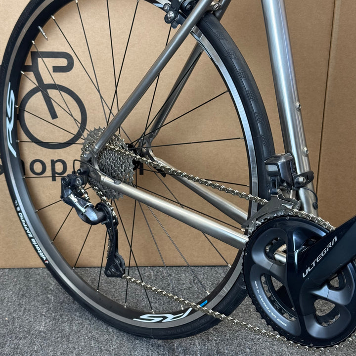 56cm Van Nicholas Titanium Road Bike, Shimano Ultegra Di2 11-speed, Carbon Fork