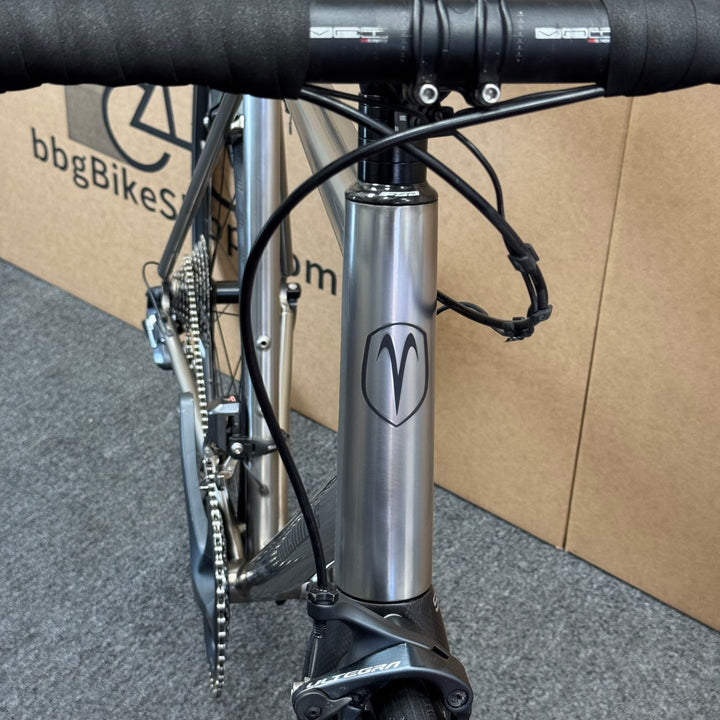 58cm Van Nicholas Titanium Road Bike, Shimano Ultegra Di2 11-speed, Carbon Fork