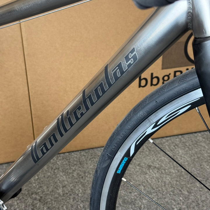 48cm Van Nicholas Titanium Road Bike, Shimano Ultegra Di2 11-speed, Carbon Fork