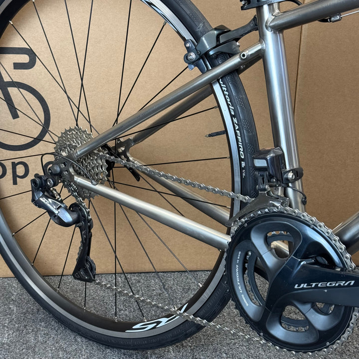 48cm Van Nicholas Titanium Road Bike, Shimano Ultegra Di2 11-speed, Carbon Fork