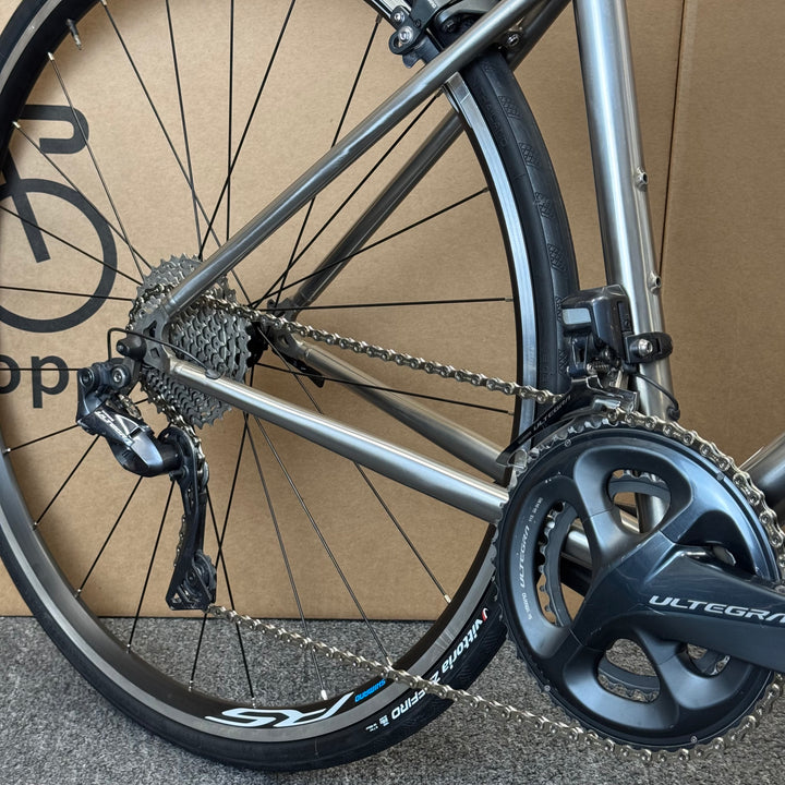 50cm Van Nicholas Titanium Road Bike, Shimano Ultegra Di2 11-speed, Carbon Fork