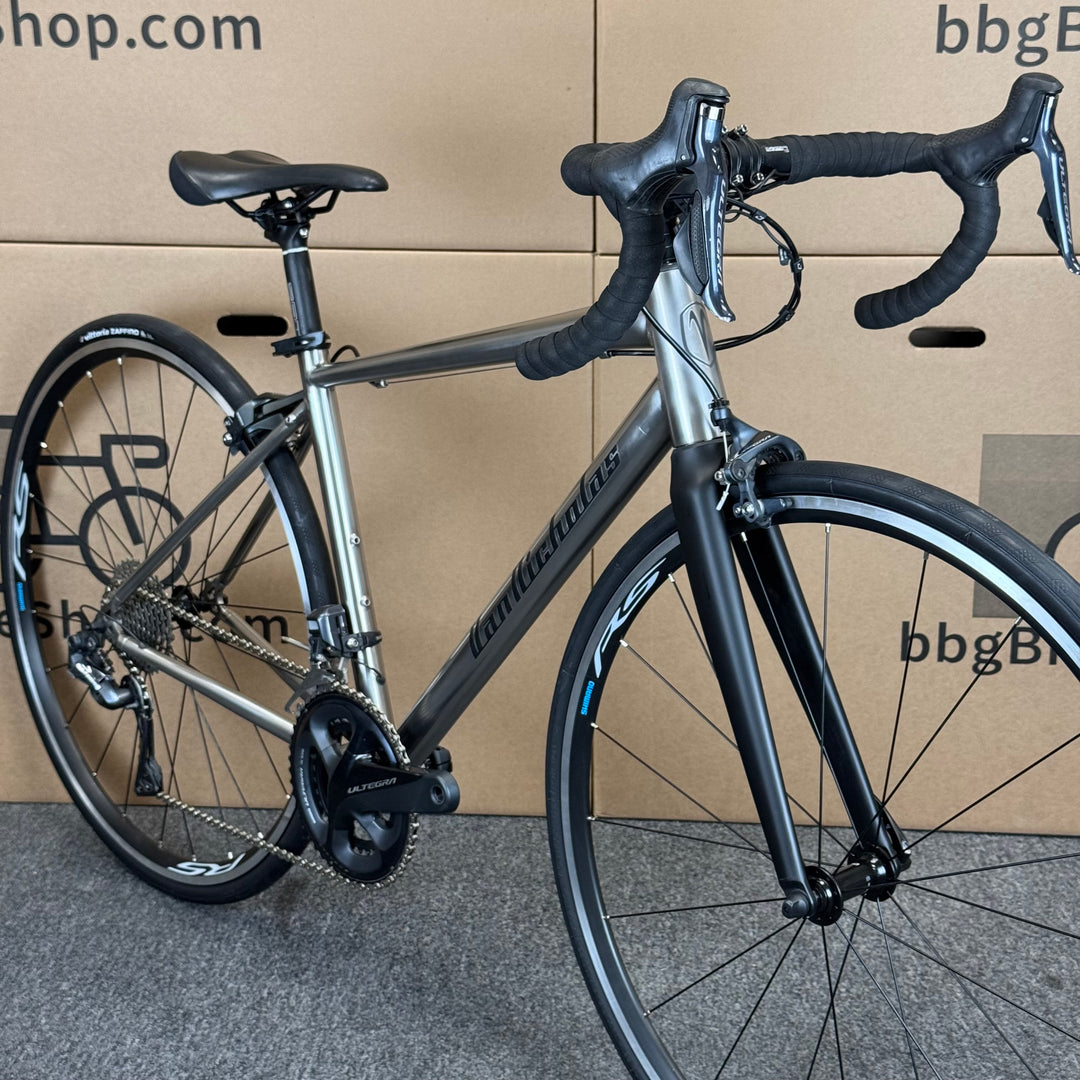 52cm Van Nicholas Titanium Road Bike, Shimano Ultegra Di2 11-speed, Carbon Fork