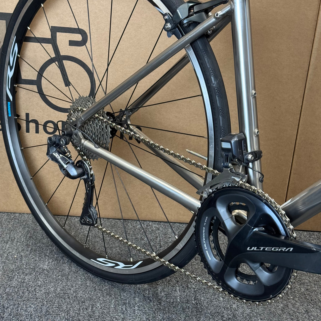 52cm Van Nicholas Titanium Road Bike, Shimano Ultegra Di2 11-speed, Carbon Fork