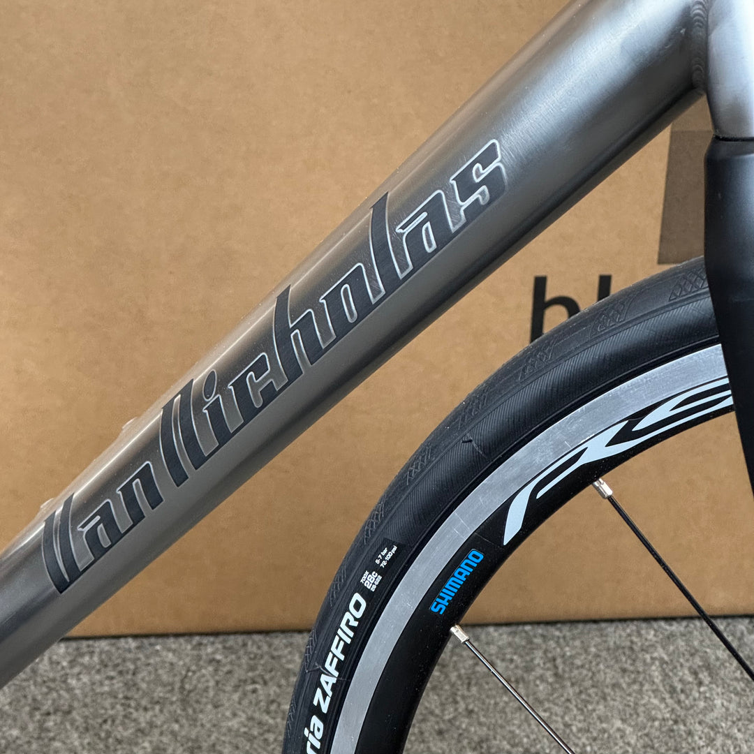 54cm Van Nicholas Titanium Road Bike, Shimano Ultegra Di2 11-speed, Carbon Fork