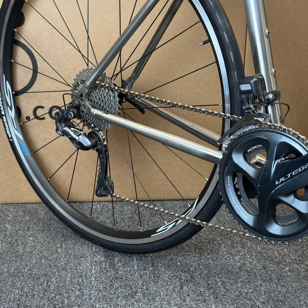 54cm Van Nicholas Titanium Road Bike, Shimano Ultegra Di2 11-speed, Carbon Fork