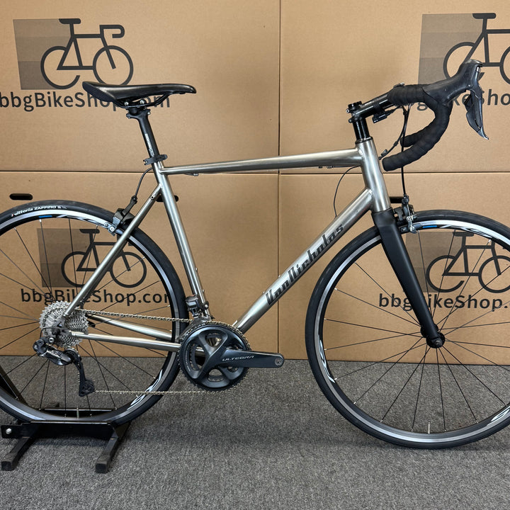 56cm Van Nicholas Titanium Road Bike, Shimano Ultegra Di2 11-speed, Carbon Fork