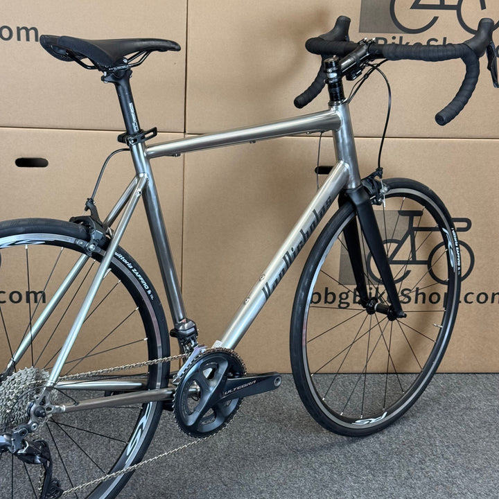 58cm Van Nicholas Titanium Road Bike, Shimano Ultegra Di2 11-speed, Carbon Fork