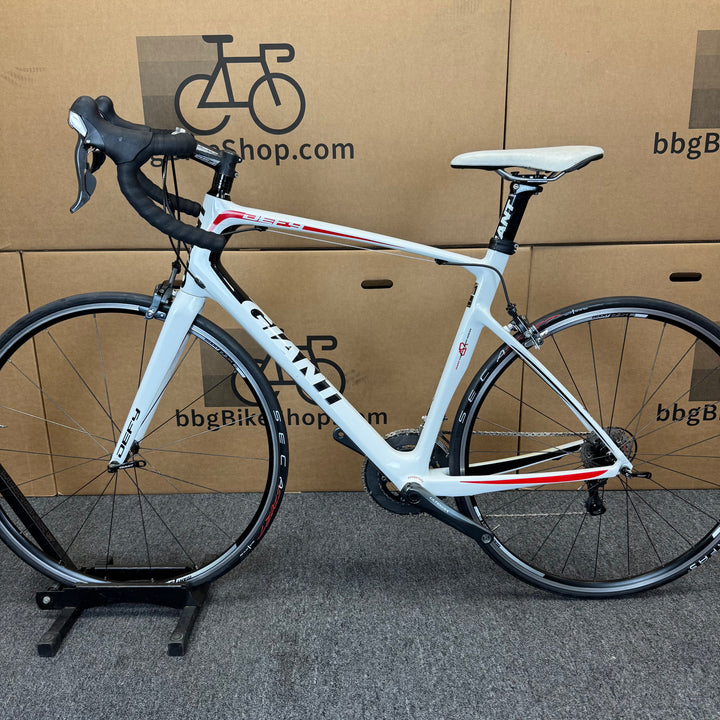 Used Giant Defy, Carbon Fiber Road Bike-2013, ML 56cm