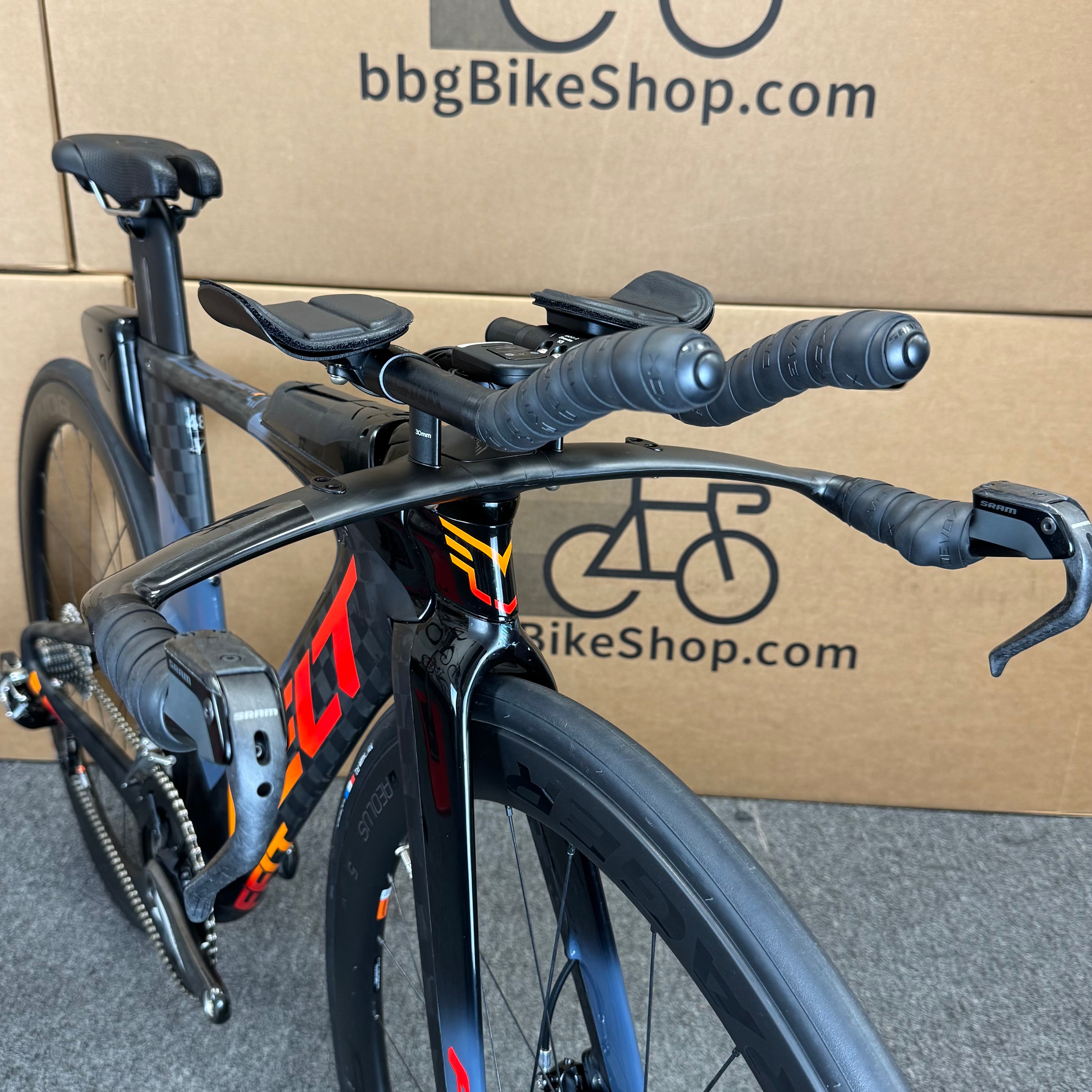 FELT IA2 フレームセット SRAM Red 2018年 トライアスロン FELT IA2 完成車カスタム SRAM Red 2018年 トライアスロン