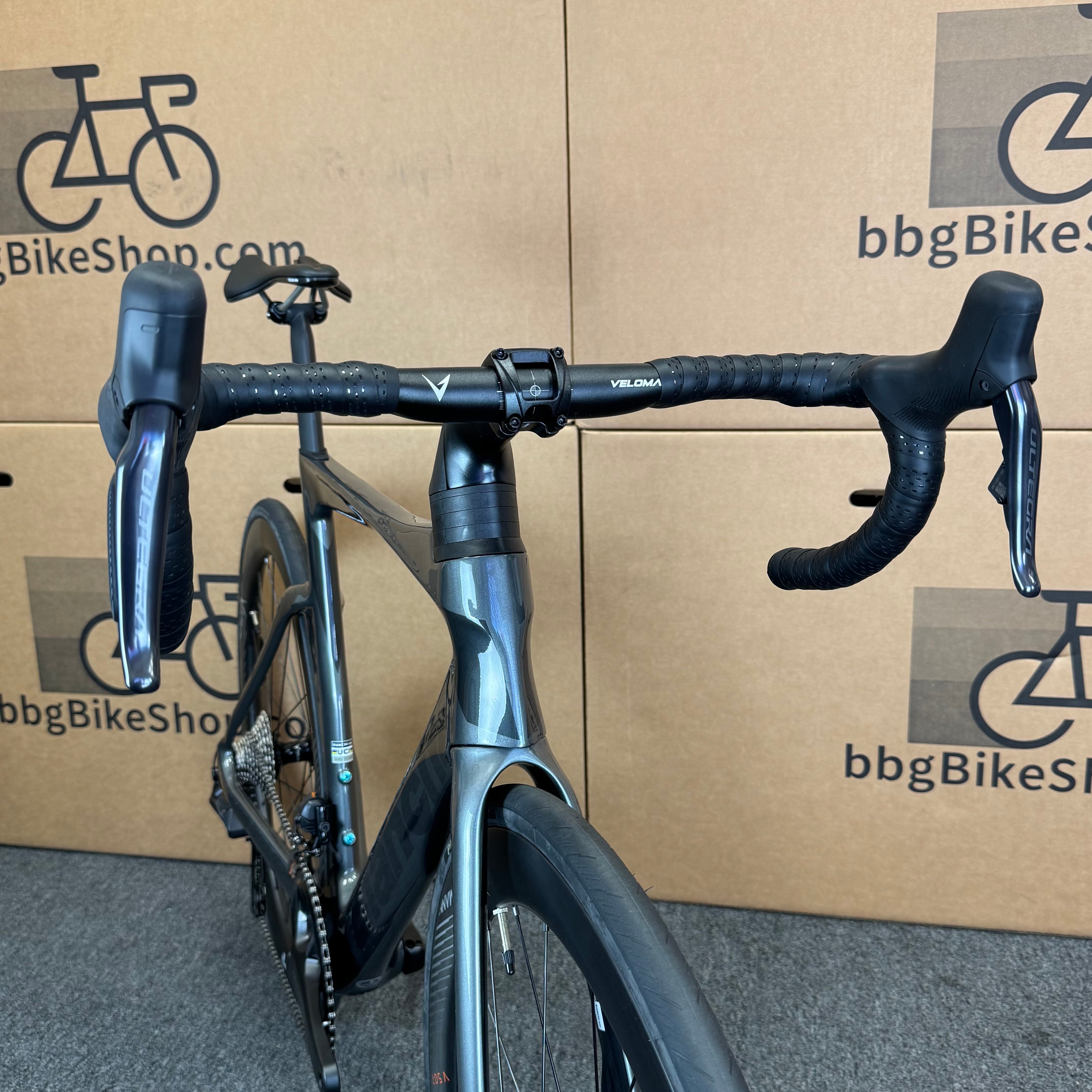 New Bianchi Oltre Comp, Ultegra Di2 12-speed, Carbon Fiber Road