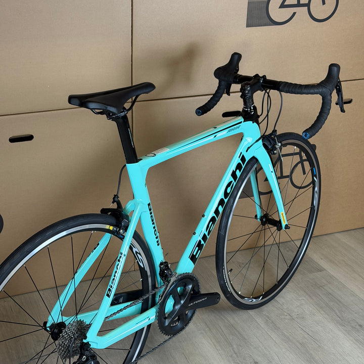 "Demo" Bianchi Aria, Shimano Ultegra, Carbon Fiber Road Bike-2019, 55cm