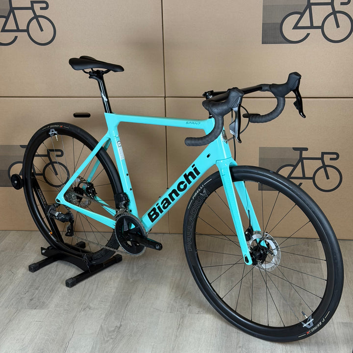 "Demo" Bianchi Sprint, Sram Rival AXS, Disc Carbon Fiber Road Bike-2023, 57cm