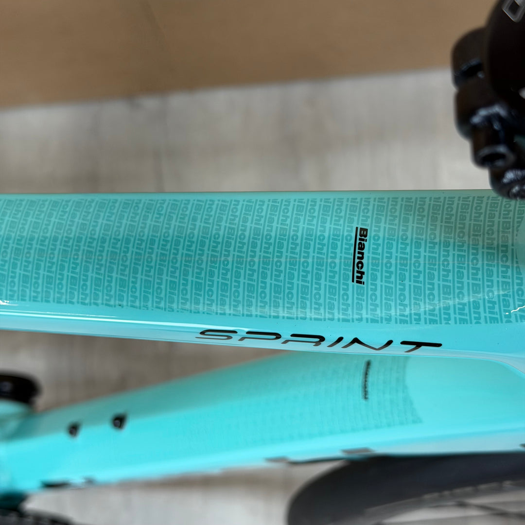 "Demo" Bianchi Sprint, Sram Rival AXS, Disc Carbon Fiber Road Bike-2023, 57cm