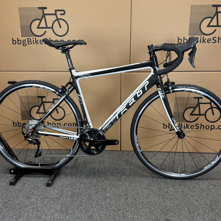 Used Felt Z1, 11-Speed Shimano 105, Carbon Fiber Road Bike-2011, 56cm