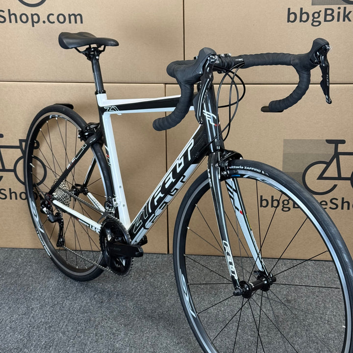 Used Felt Z1, 11-Speed Shimano 105, Carbon Fiber Road Bike-2011, 56cm