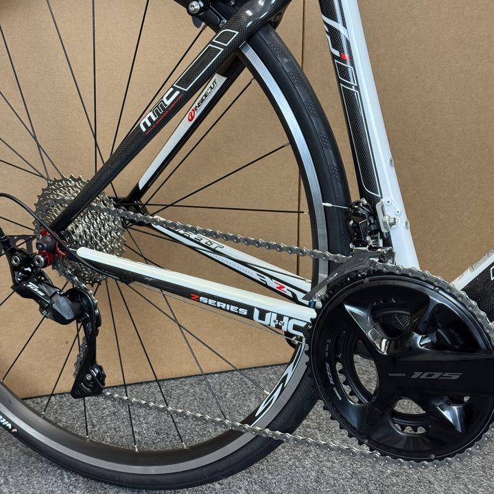 Used Felt Z1, 11-Speed Shimano 105, Carbon Fiber Road Bike-2011, 56cm