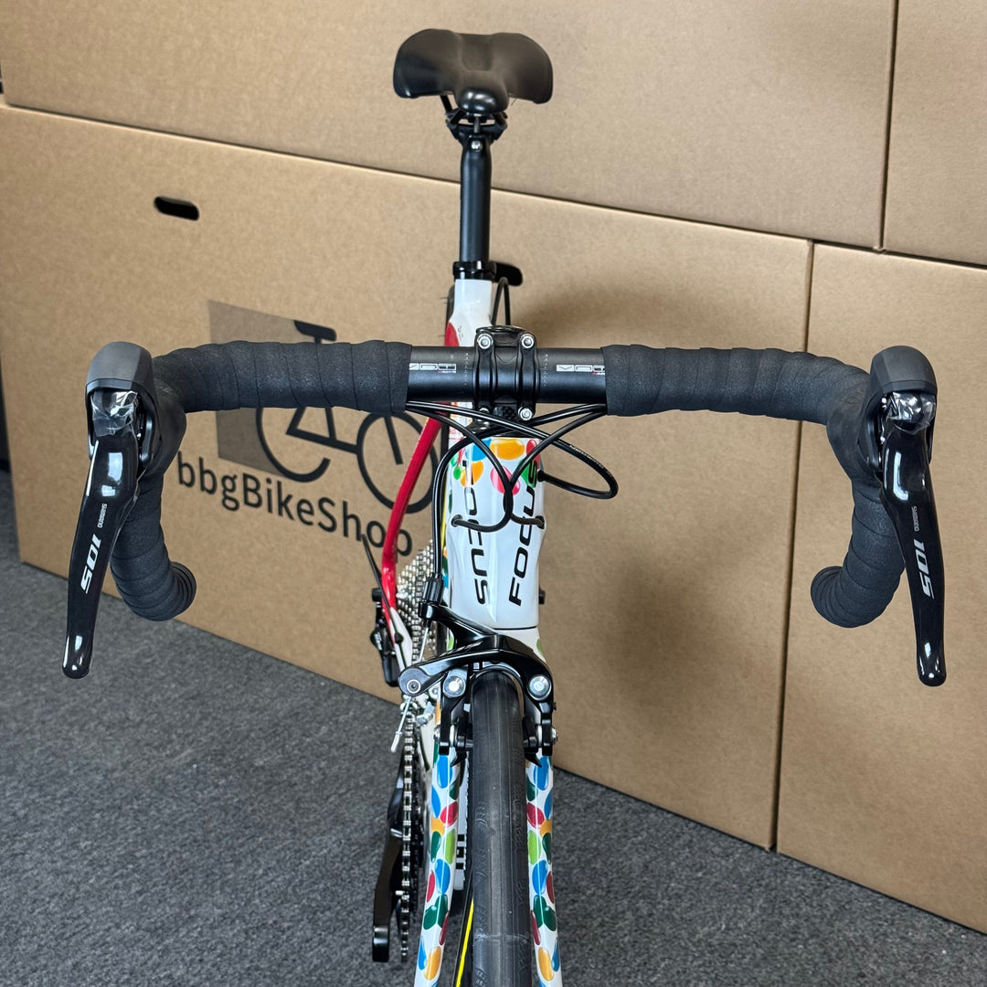 Used Focus Izalco Team Jelly Belly Edition, Carbon Fiber Road Bike-2015, Small