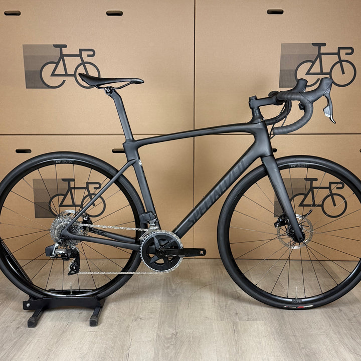 "Demo" Specialized Roubaix, Sram Rival AXS, Disc Carbon Fiber Road Bike-2022, 56cm
