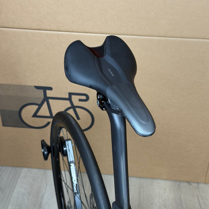"Demo" Specialized Roubaix, Sram Rival AXS, Disc Carbon Fiber Road Bike-2022, 56cm