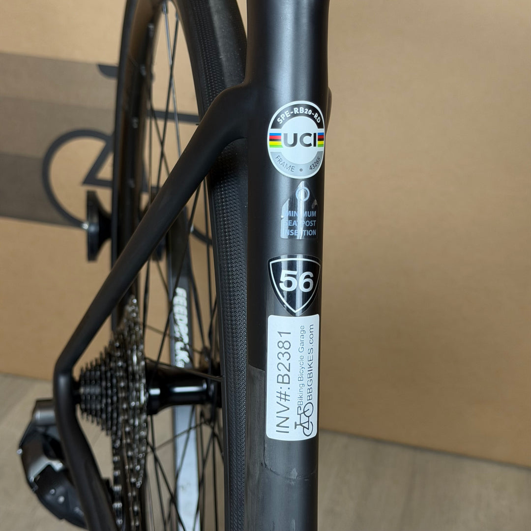 "Demo" Specialized Roubaix, Sram Rival AXS, Disc Carbon Fiber Road Bike-2022, 56cm