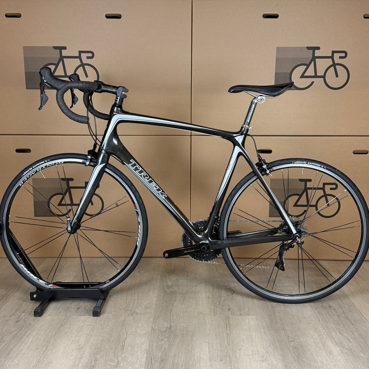 Used Trek Madone 4.5, New 11-speed Shimano 105, Carbon Fiber Road Bike-2008, 58cm