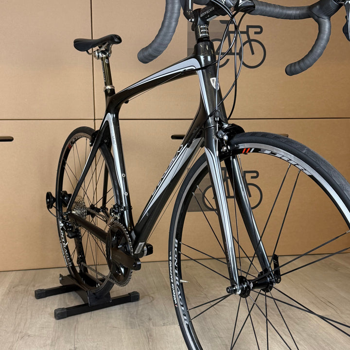 Used Trek Madone 4.5, New 11-speed Shimano 105, Carbon Fiber Road Bike-2008, 58cm